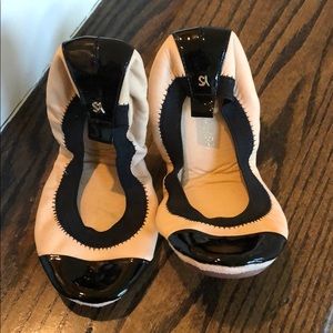 YS Black and Nude flats